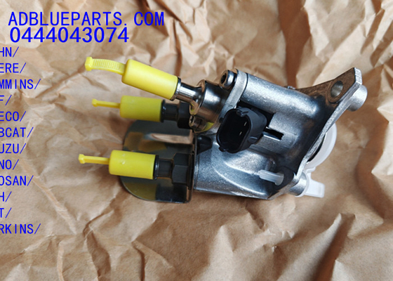 0444043074 OEM บ๊อช การป้องกัน หน่วยดับไฟ / หัวฉีดยูเรีย / โมดูลการดับไฟ 0444043074 Adblue หัวฉีด ช่องฉีด ช่องฉีดสําหรับ JOHN DEERE CUMMINS DAF IVECO BOBCAT ISUZU HINO DOOSAN CNH PER CATKINS UD